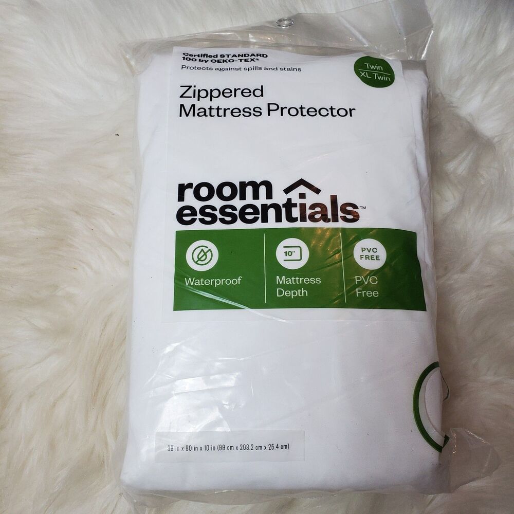 Room  Essentials OEKO TEX Zippered Mattress Protector Twin XL 10"Depth